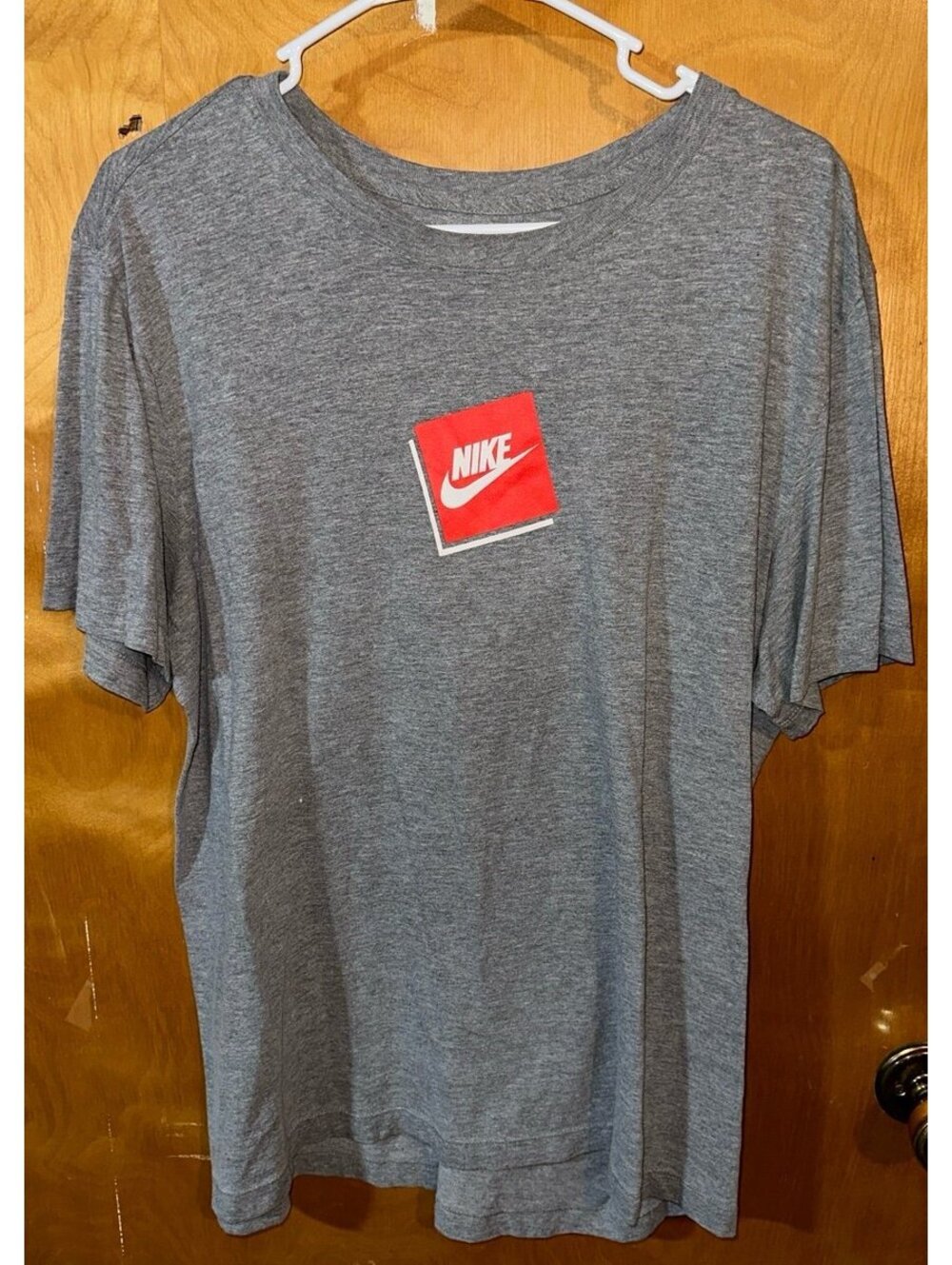 Nike tshirt size large